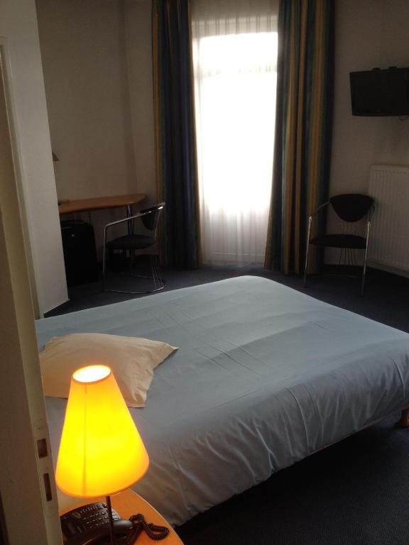 Amadeus Hotel Sarreguemines Quarto foto